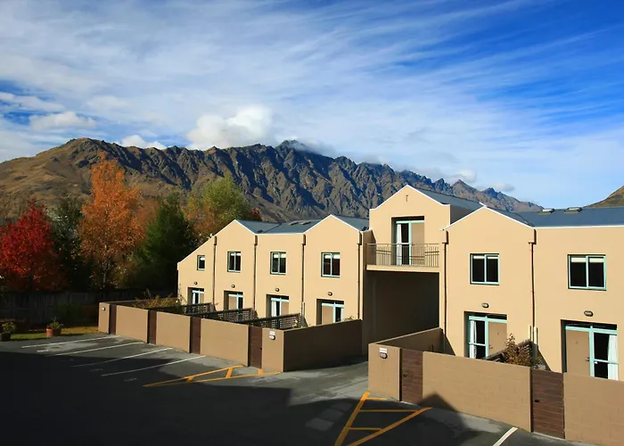 Queenstown Gateway Apartments