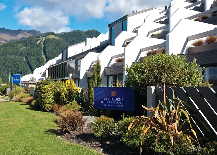 Airport Hotel: Copthorne Hotel & Apartments Queenstown Lakeview
